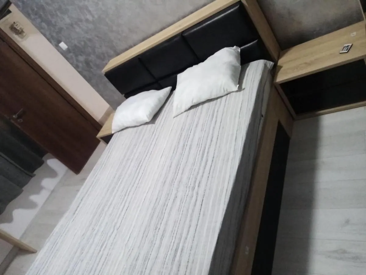アパート Apartament 2 Camere, Super Dragut Si Spatios, Zona Linistita, 100 Metrii De Calea Victoriei ブカレスト